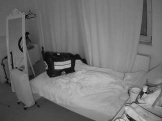 voyeurcam-julmodels-reallife-3 webcam