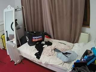 voyeurcam-julmodels-reallife-3