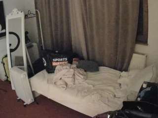 voyeurcam-julmodels-reallife-3