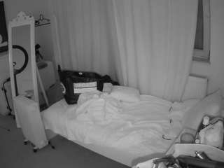 voyeurcam-julmodels-reallife-3