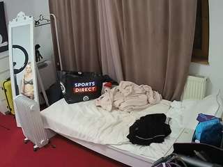 voyeurcam-julmodels-reallife-3