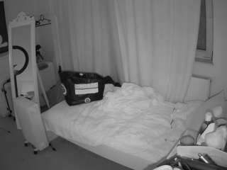 voyeurcam-julmodels-reallife-3