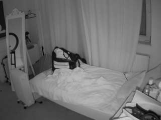 voyeurcam-julmodels-reallife-3's CamSoda show and profile