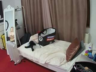 voyeurcam-julmodels-reallife-3's CamSoda show and profile