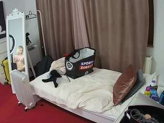 voyeurcam-julmodels-reallife-3's CamSoda show and profile