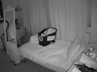 voyeurcam-julmodels-reallife-3's CamSoda show and profile