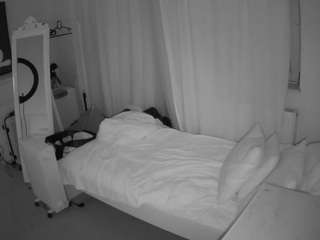 voyeurcam-julmodels-reallife-3