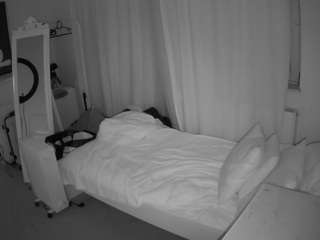 voyeurcam-julmodels-reallife-3