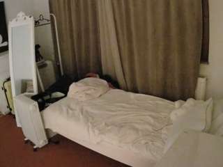 voyeurcam-julmodels-reallife-3