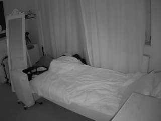 voyeurcam-julmodels-reallife-3