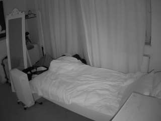 voyeurcam-julmodels-reallife-3