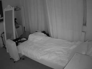 voyeurcam-julmodels-reallife-3