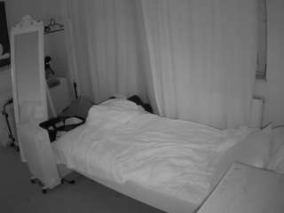 voyeurcam-julmodels-reallife-3