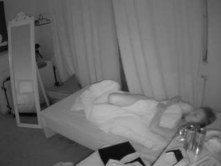 le modèle voyeurcam-julmodels-reallife-3 est en webcam porno dans un show sur le site camsoda, il possède les tags suivants: flashing,full nudity,hidden,hidden cam,hot,julmodels-house,pov,sexwebcam,voyeur,hd