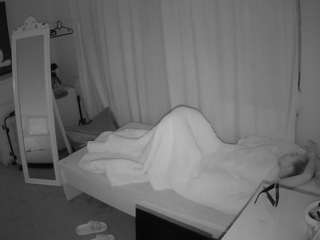 voyeurcam-julmodels-reallife-3 webcam