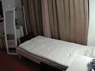 voyeurcam-julmodels-reallife-3