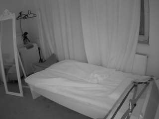 voyeurcam-julmodels-reallife-3