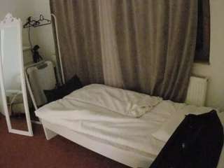 voyeurcam-julmodels-reallife-3