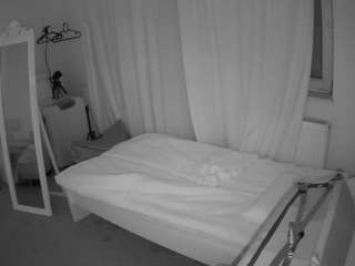 voyeurcam-julmodels-reallife-3