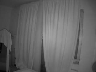 voyeurcam-julmodels-reallife-3