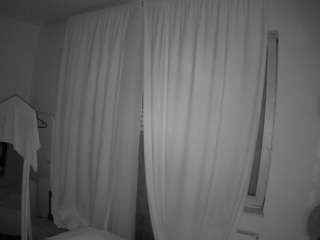 voyeurcam-julmodels-reallife-3