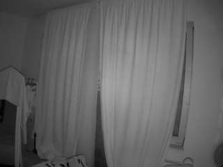 voyeurcam-julmodels-reallife-3's CamSoda show and profile