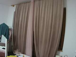 voyeurcam-julmodels-reallife-3