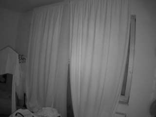 voyeurcam-julmodels-reallife-3