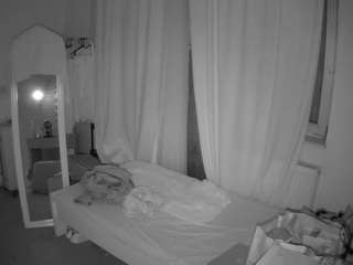 voyeurcam-julmodels-reallife-3