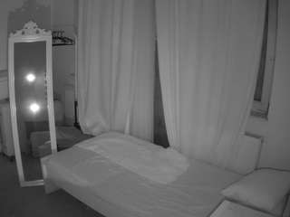 voyeurcam-julmodels-reallife-3