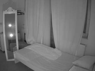 voyeurcam-julmodels-reallife-3