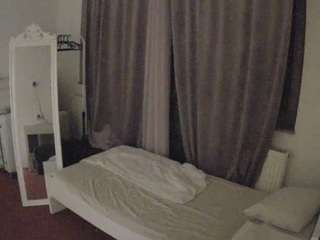 voyeurcam-julmodels-reallife-3