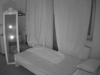voyeurcam-julmodels-reallife-3