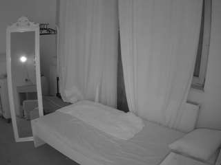 voyeurcam-julmodels-reallife-3