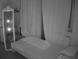 voyeurcam-julmodels-reallife-3