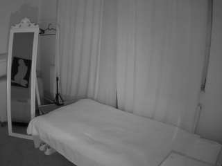 voyeurcam-julmodels-reallife-3