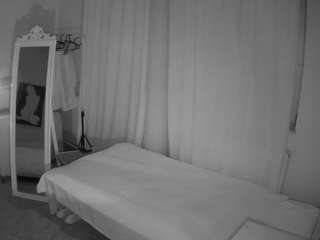 voyeurcam-julmodels-reallife-3