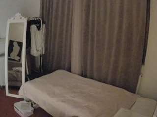 voyeurcam-julmodels-reallife-3
