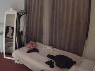 voyeurcam-julmodels-reallife-3