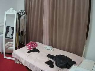 voyeurcam-julmodels-reallife-3