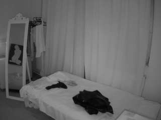 Ce modèle est en direct maintenant. voyeurcam-julmodels-reallife-3