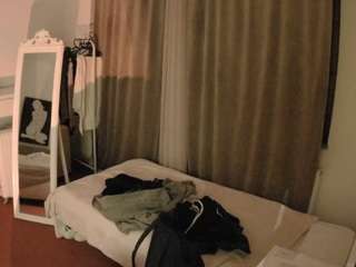 This model is live right now. voyeurcam-julmodels-reallife-3
