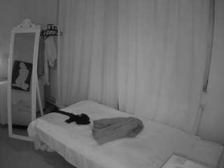 voyeurcam-julmodels-reallife-3