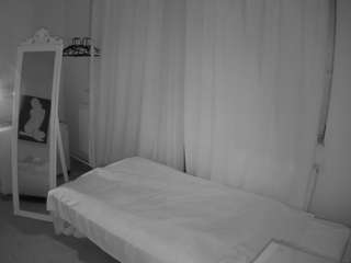 voyeurcam-julmodels-reallife-3