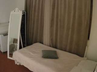 voyeurcam-julmodels-reallife-3