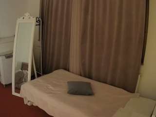 voyeurcam-julmodels-reallife-3