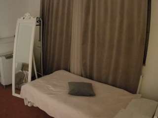 voyeurcam-julmodels-reallife-3