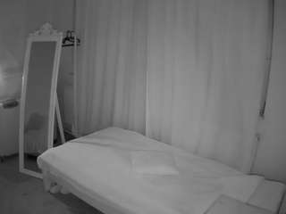 voyeurcam-julmodels-reallife-3