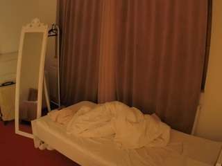 voyeurcam-julmodels-reallife-3