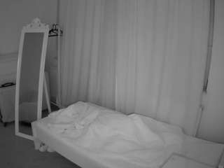 voyeurcam-julmodels-reallife-3